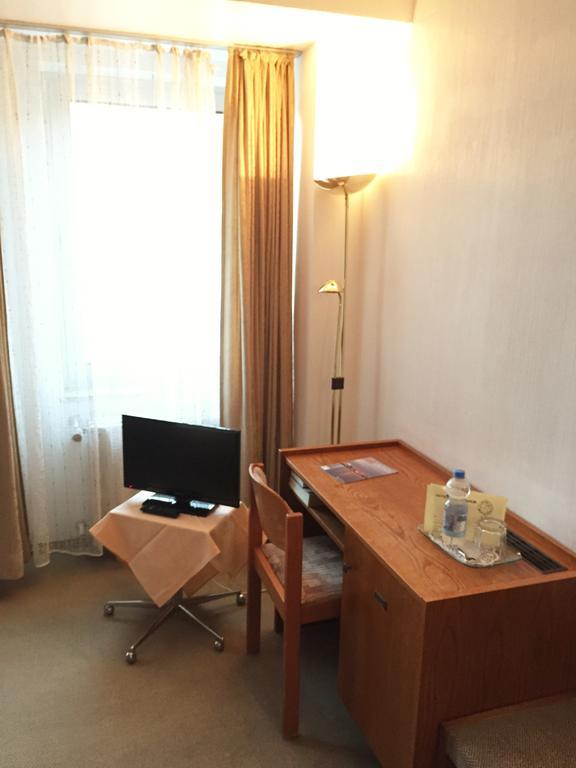 Hotel Ambassador Βόννη Δωμάτιο φωτογραφία